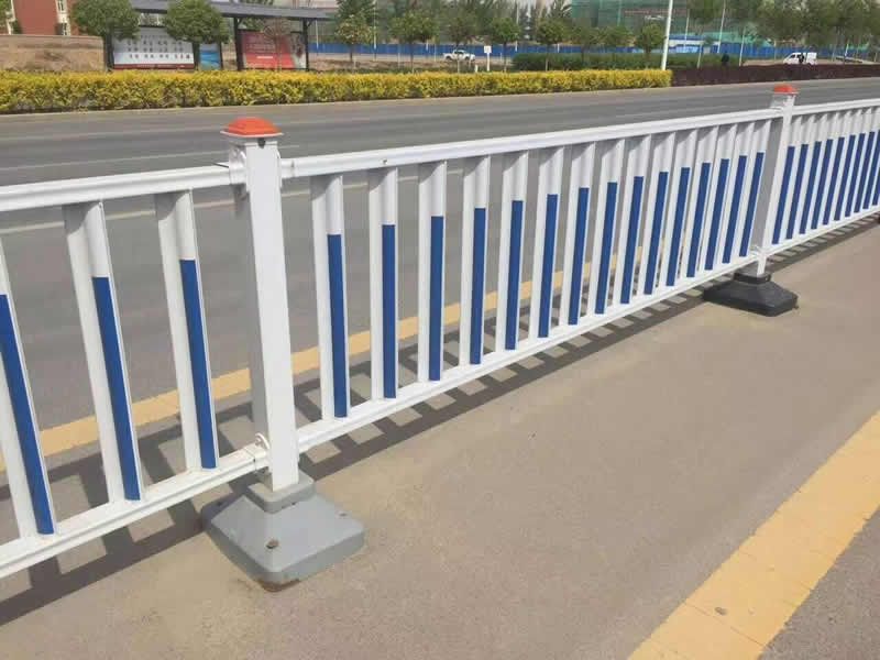 宝坻防眩目道路护栏
